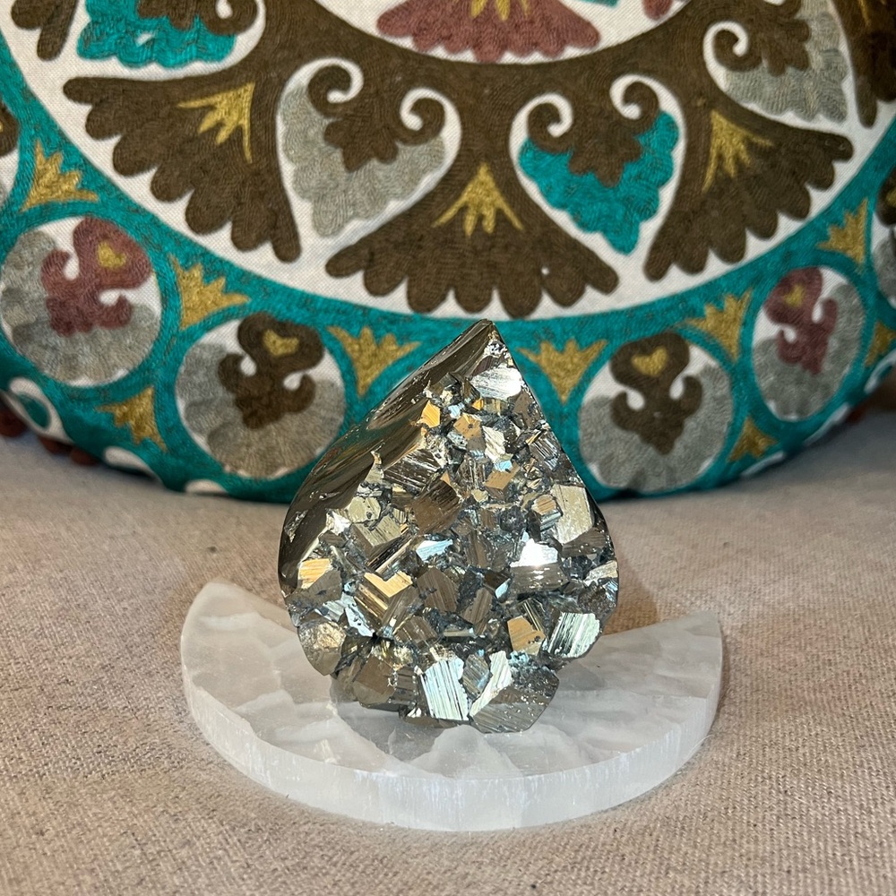 Gorgeous PYRITE FLAME 4". Crystal Mineral